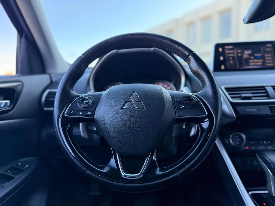 2019 Mitsubishi Eclipse Cross - Image 10 of 15
