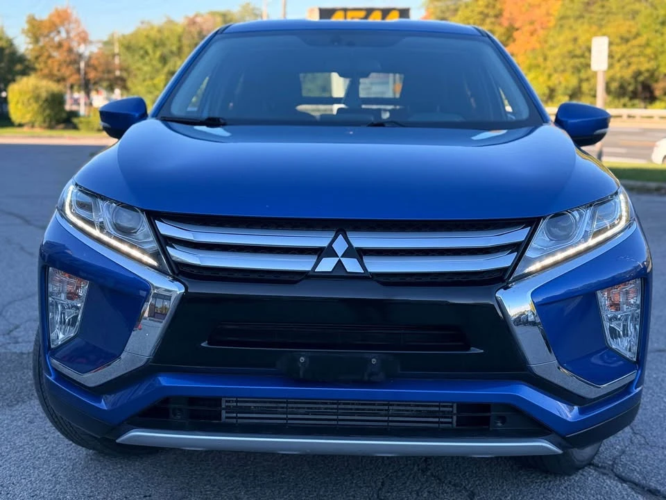 2019 Mitsubishi Eclipse Cross - Image 2 of 15