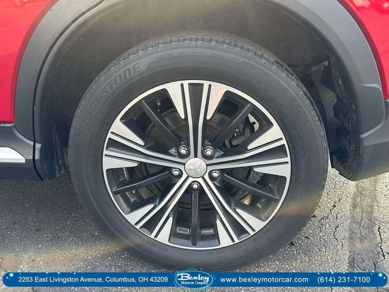 2019 Mitsubishi Eclipse Cross - Image 9 of 20