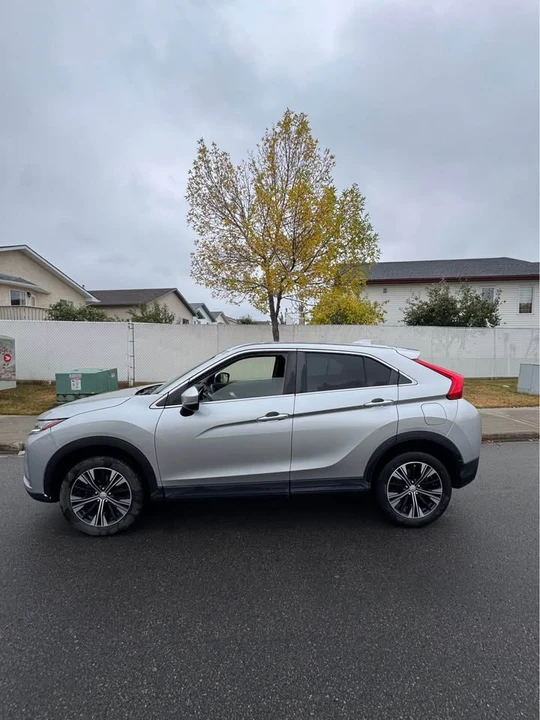 2019 Mitsubishi Eclipse Cross - Image 4 of 7
