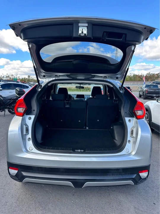 2019 Mitsubishi Eclipse Cross - Image 3 of 9