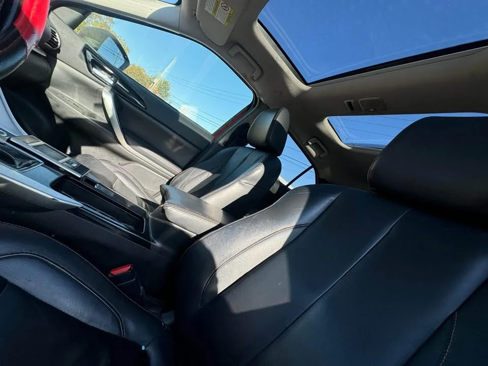 2019 Mitsubishi Eclipse Cross - Image 16 of 20