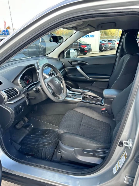 2019 Mitsubishi Eclipse Cross - Image 5 of 9