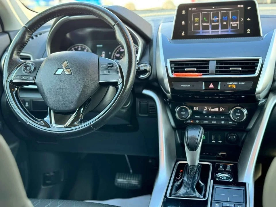 2019 Mitsubishi Eclipse Cross - Image 2 of 5