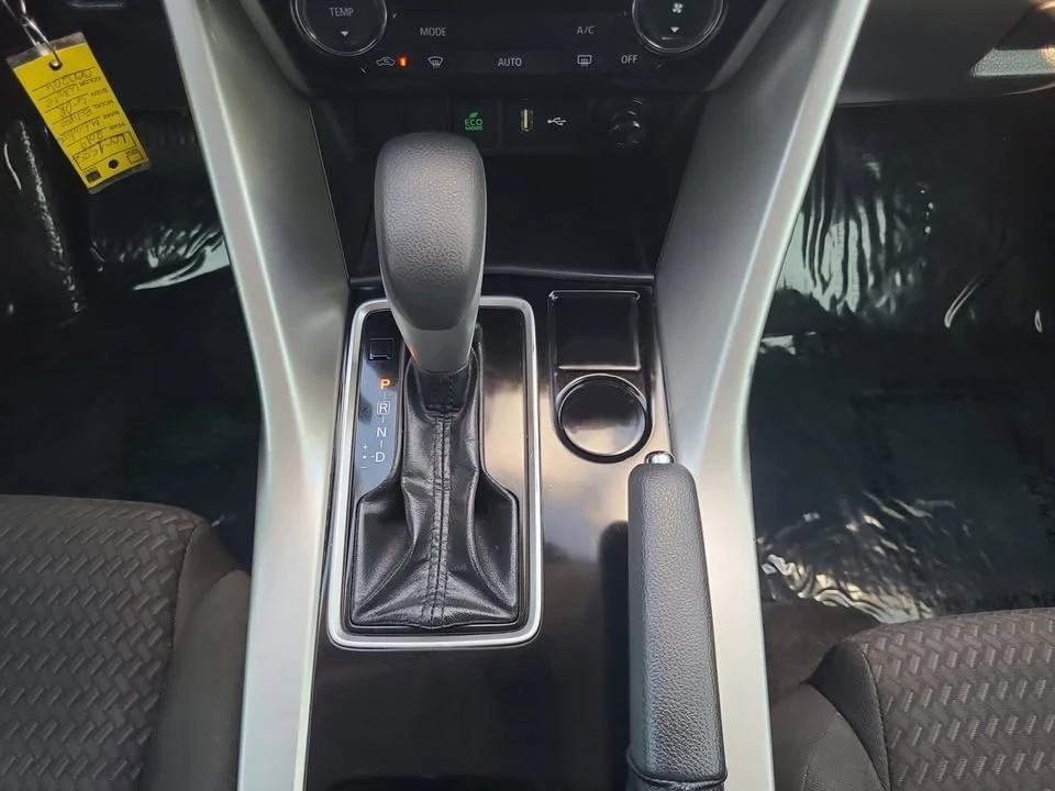 2019 Mitsubishi Eclipse Cross - Image 13 of 19