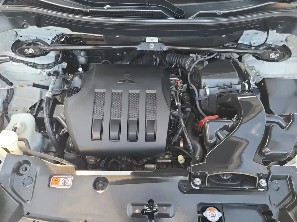 2019 Mitsubishi Eclipse Cross - Image 18 of 19