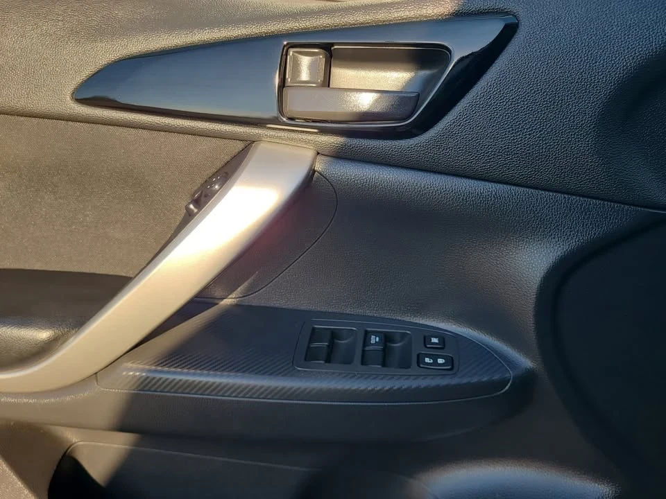 2019 Mitsubishi Eclipse Cross - Image 7 of 19