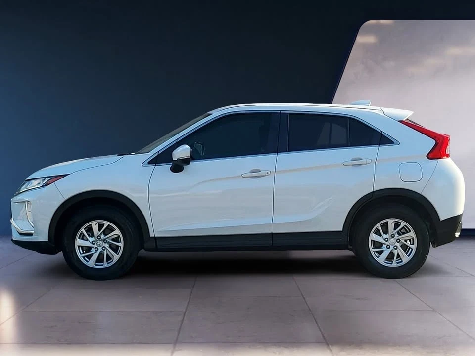 2019 Mitsubishi Eclipse Cross - Image 2 of 19