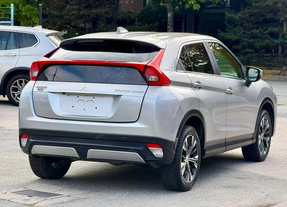 2019 Mitsubishi Eclipse Cross - Image 7 of 17