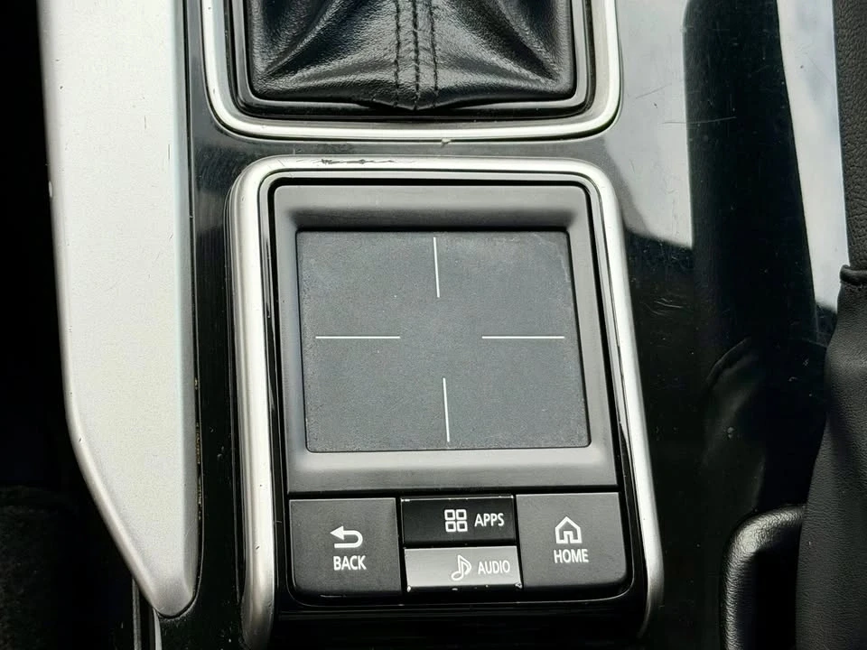 2019 Mitsubishi Eclipse Cross - Image 13 of 17