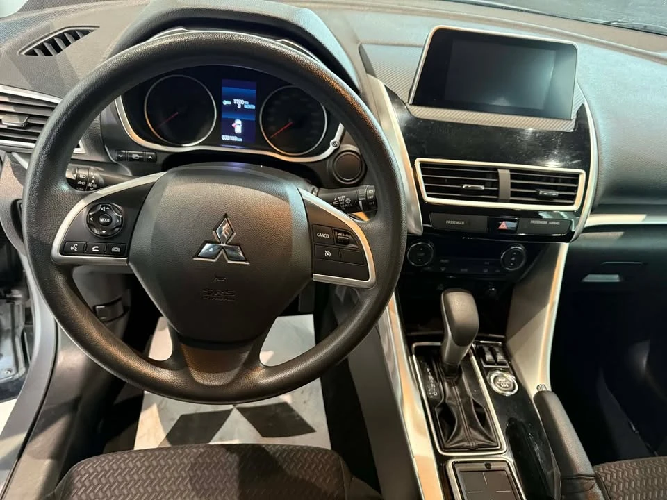 2019 Mitsubishi Eclipse Cross - Image 2 of 7