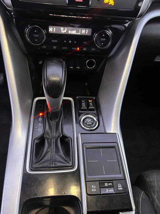 2019 Mitsubishi Eclipse Cross - Image 10 of 11