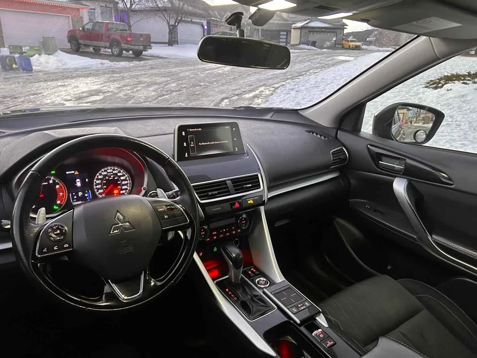 2019 Mitsubishi Eclipse Cross - Image 9 of 11