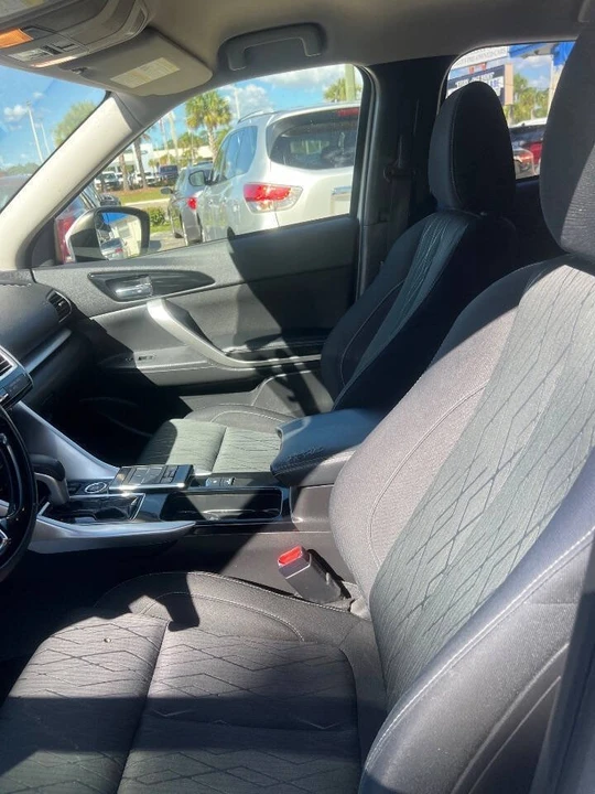 2019 Mitsubishi Eclipse Cross - Image 18 of 20