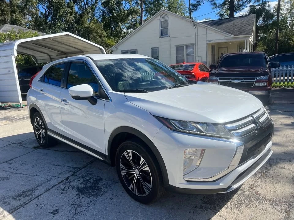 2019 Mitsubishi Eclipse Cross - Image 3 of 20
