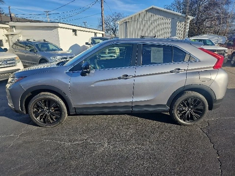 2019 Mitsubishi Eclipse Cross - Image 2 of 9