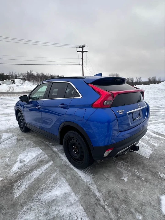 2019 Mitsubishi Eclipse Cross - Image 3 of 10