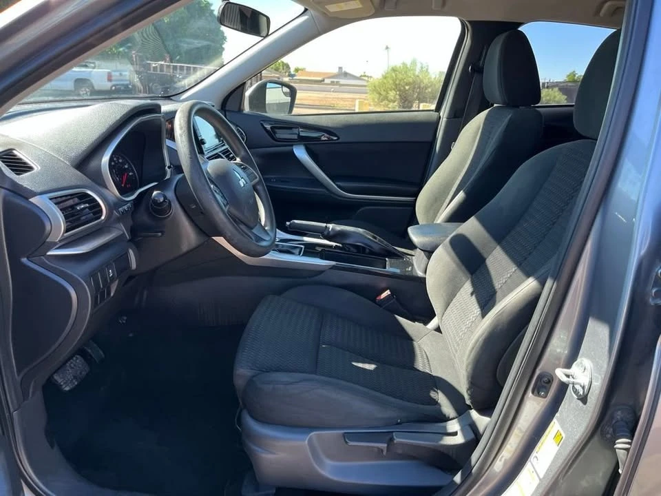 2019 Mitsubishi Eclipse Cross - Image 15 of 16