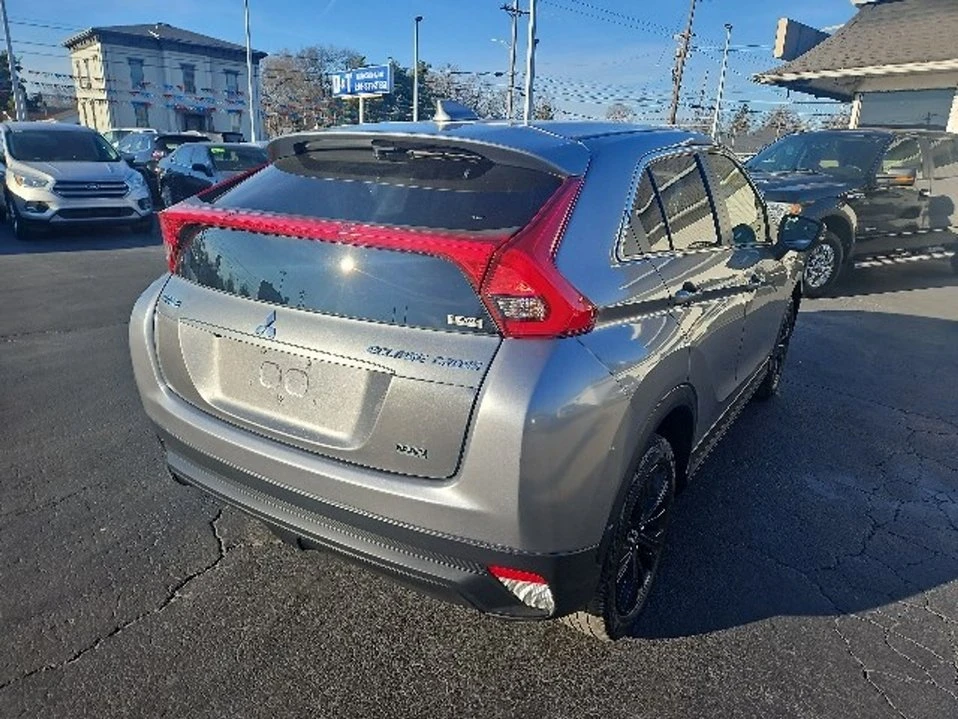 2019 Mitsubishi Eclipse Cross - Image 3 of 9