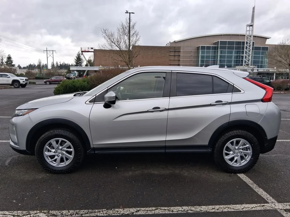 2019 Mitsubishi Eclipse Cross - Image 5 of 14