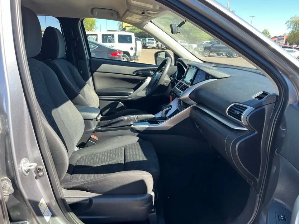 2019 Mitsubishi Eclipse Cross - Image 13 of 16