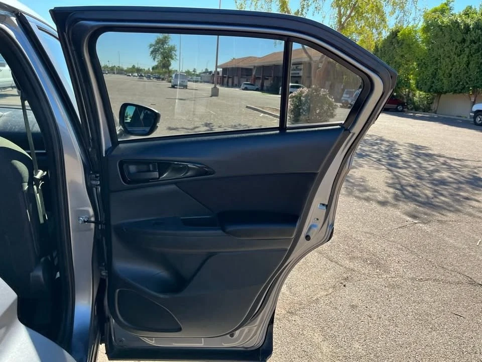 2019 Mitsubishi Eclipse Cross - Image 12 of 16