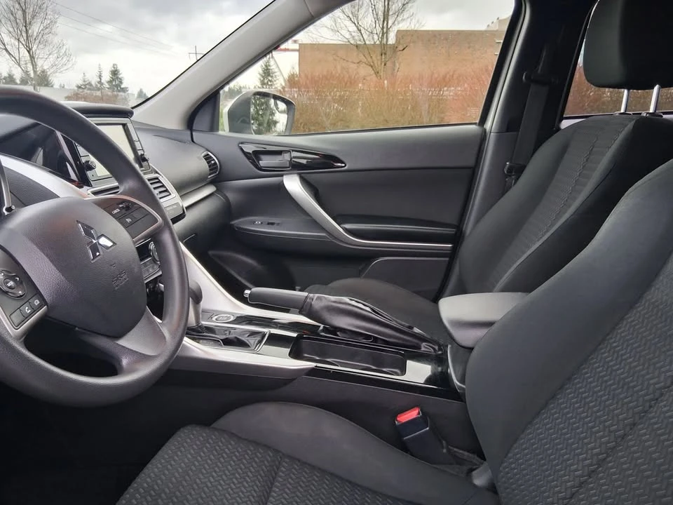 2019 Mitsubishi Eclipse Cross - Image 10 of 14
