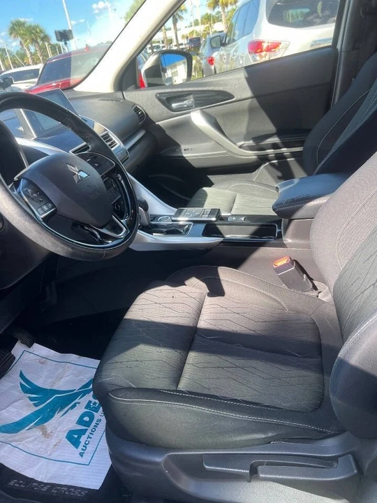 2019 Mitsubishi Eclipse Cross - Image 17 of 20