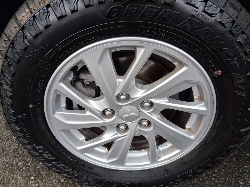 2019 Mitsubishi Eclipse Cross - Image 14 of 14