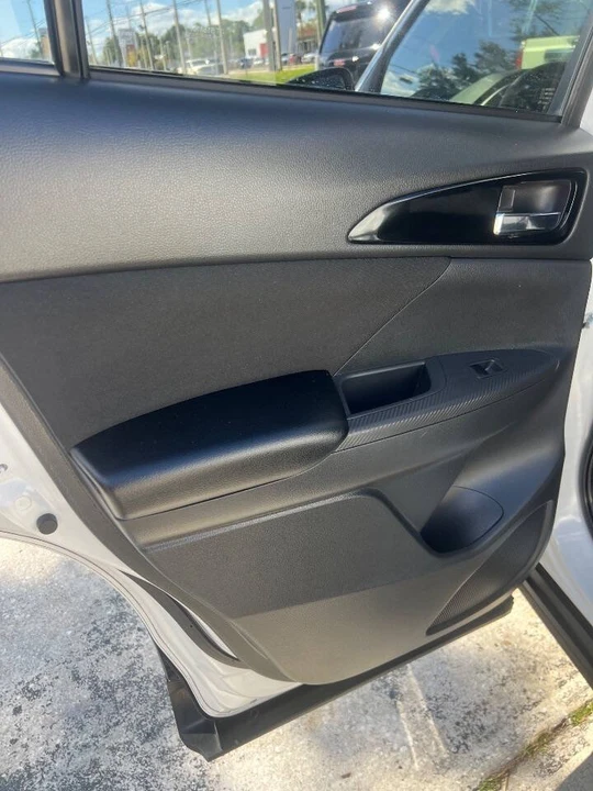 2019 Mitsubishi Eclipse Cross - Image 12 of 20