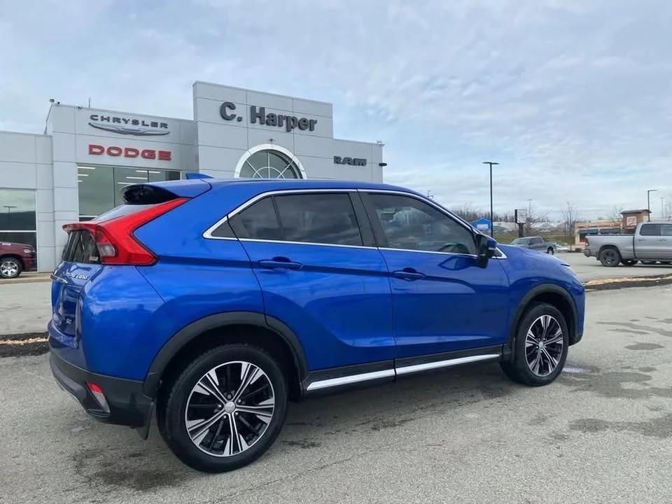 2019 Mitsubishi Eclipse Cross - Image 2 of 12