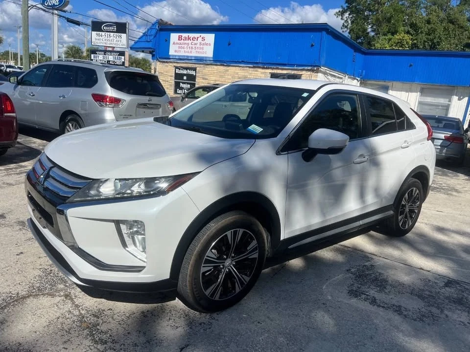 2019 Mitsubishi Eclipse Cross - Image 2 of 20