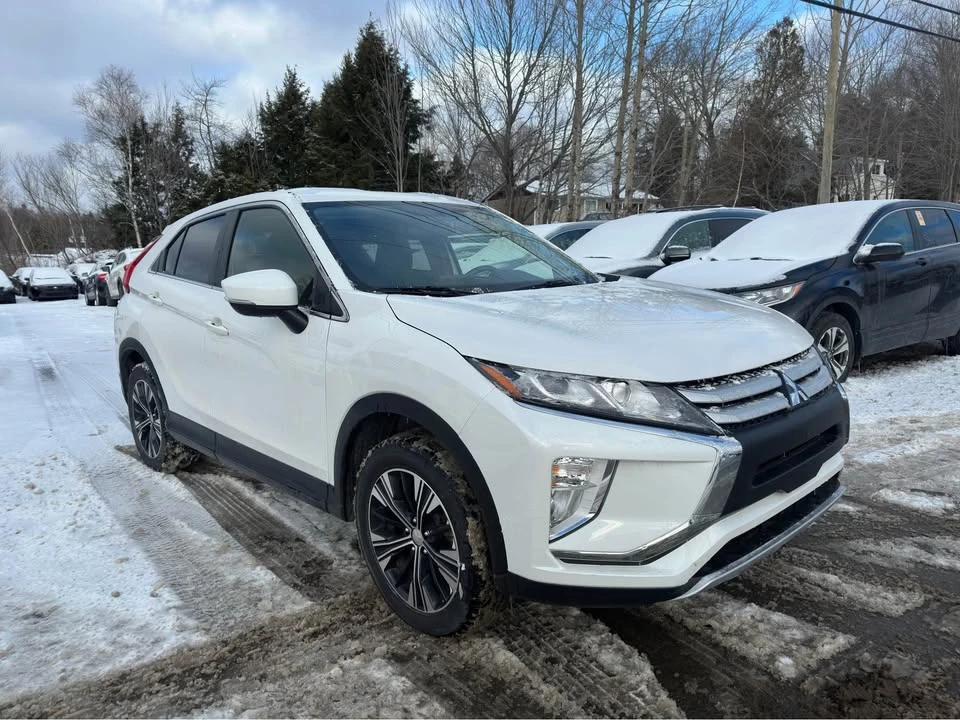 2019 Mitsubishi Eclipse Cross - Image 3 of 16