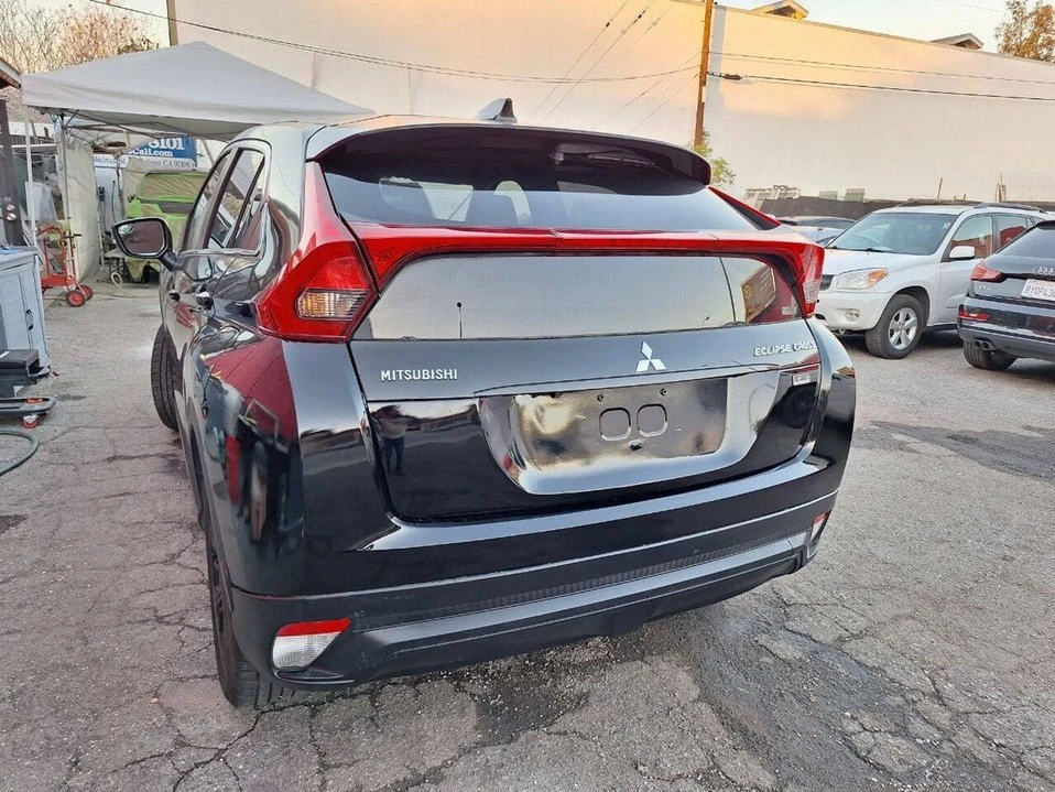 2019 Mitsubishi Eclipse Cross - Image 11 of 16
