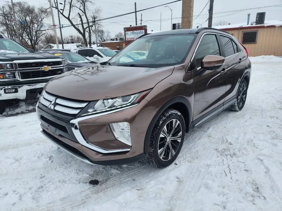2019 Mitsubishi Eclipse Cross - Image 2 of 19