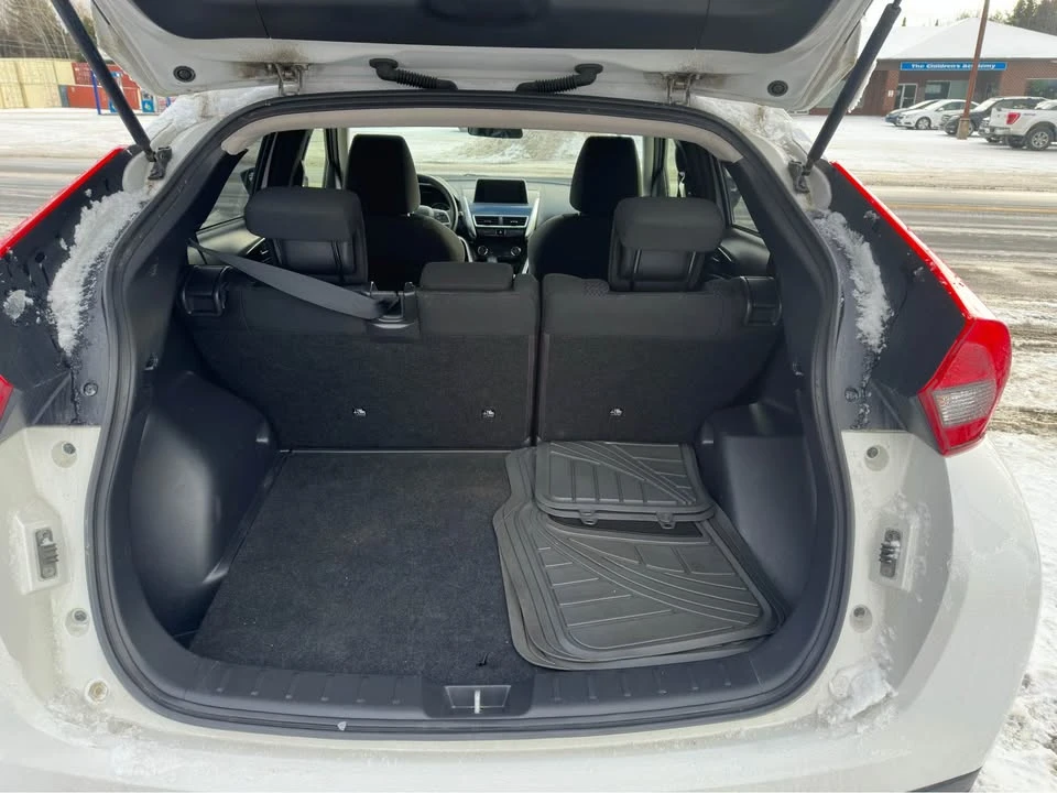 2019 Mitsubishi Eclipse Cross - Image 17 of 18
