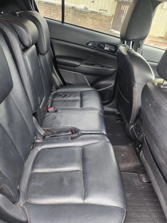 2019 Mitsubishi Eclipse Cross - Image 11 of 19