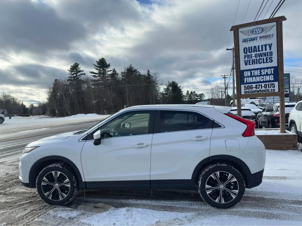 2019 Mitsubishi Eclipse Cross - Image 7 of 18
