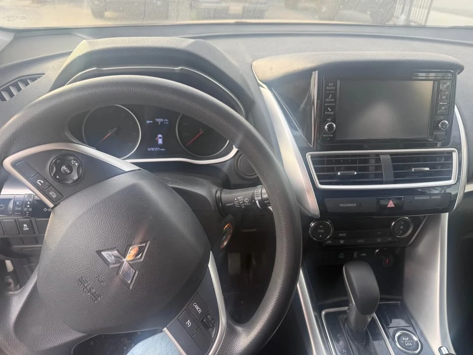 2019 Mitsubishi Eclipse Cross - Image 7 of 8