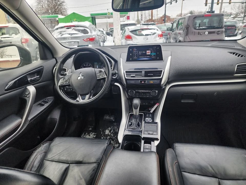 2019 Mitsubishi Eclipse Cross - Image 14 of 19