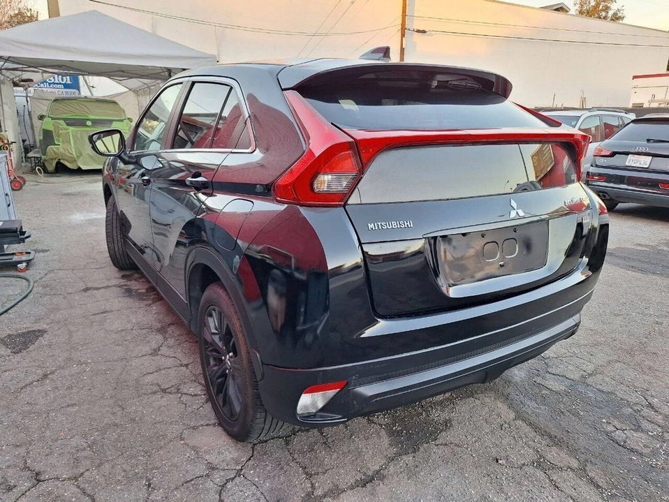 2019 Mitsubishi Eclipse Cross - Image 12 of 16