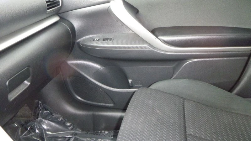 2019 Mitsubishi Eclipse Cross - Image 16 of 16