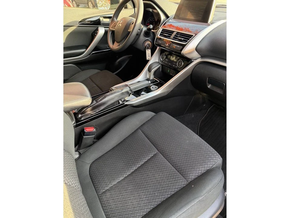 2019 Mitsubishi Eclipse Cross - Image 9 of 9