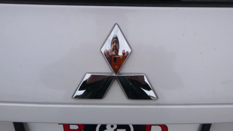 2019 Mitsubishi Eclipse Cross - Image 5 of 16