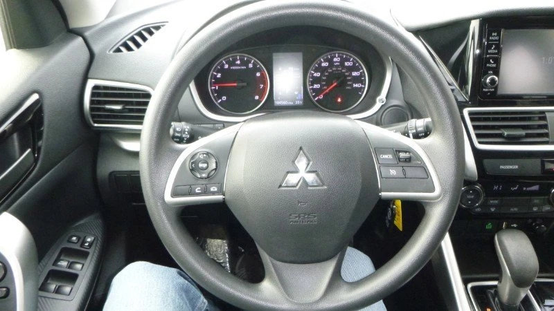 2019 Mitsubishi Eclipse Cross - Image 12 of 16
