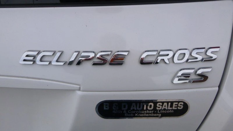 2019 Mitsubishi Eclipse Cross - Image 7 of 16
