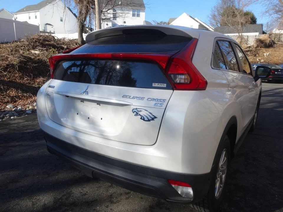2019 Mitsubishi Eclipse Cross - Image 4 of 20