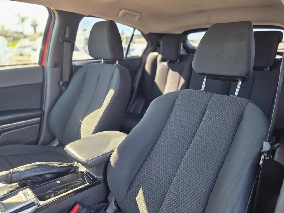 2019 Mitsubishi Eclipse Cross - Image 17 of 20