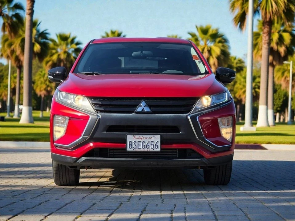 2019 Mitsubishi Eclipse Cross - Image 3 of 20