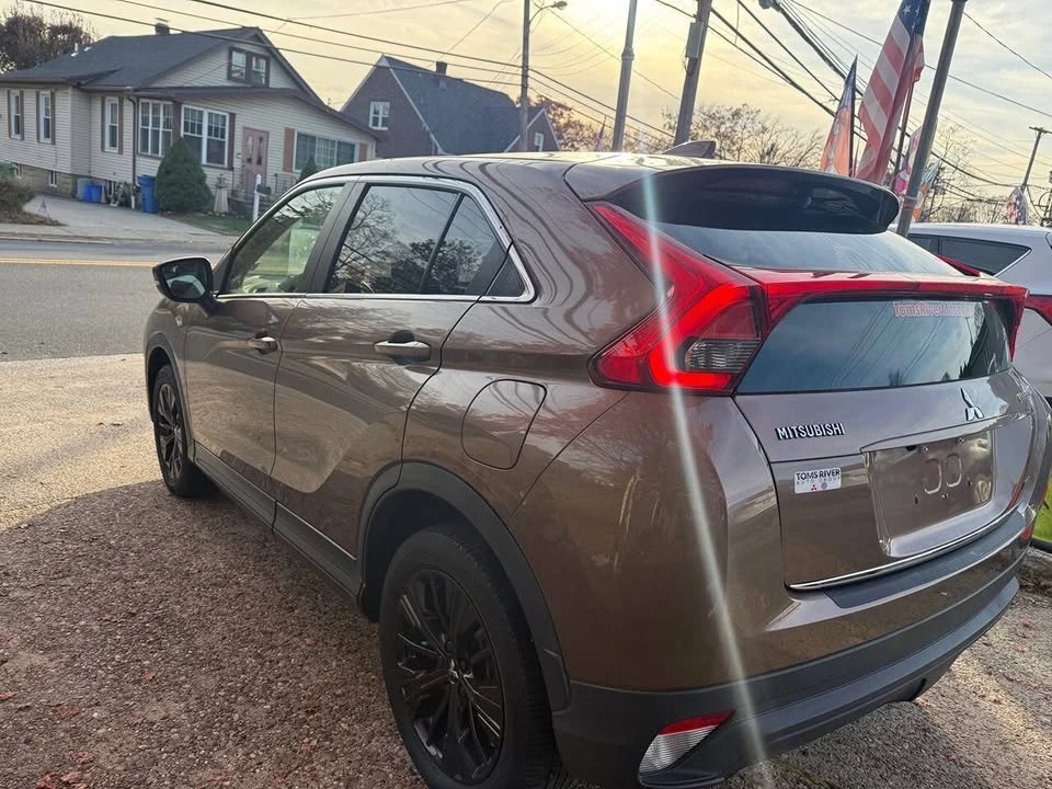 2019 Mitsubishi Eclipse Cross - Image 4 of 9